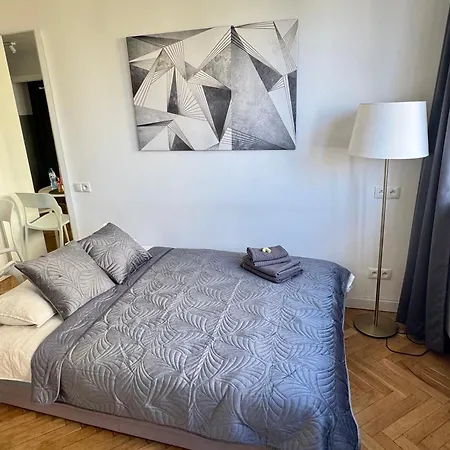 :: Center :: Apartment