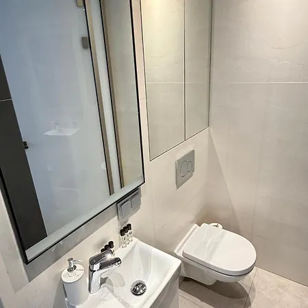 :: Center :: Apartman *